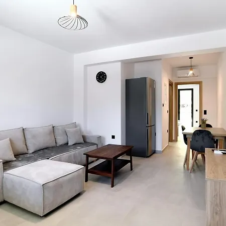Sokol Stone House Aparthotel
