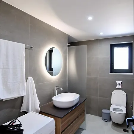 Sokol Stone House Aparthotel