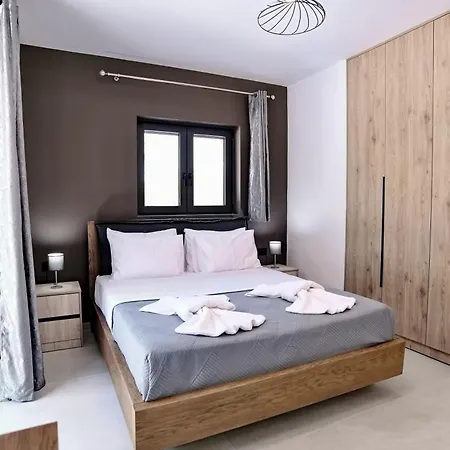 Sokol Stone House Aparthotel *